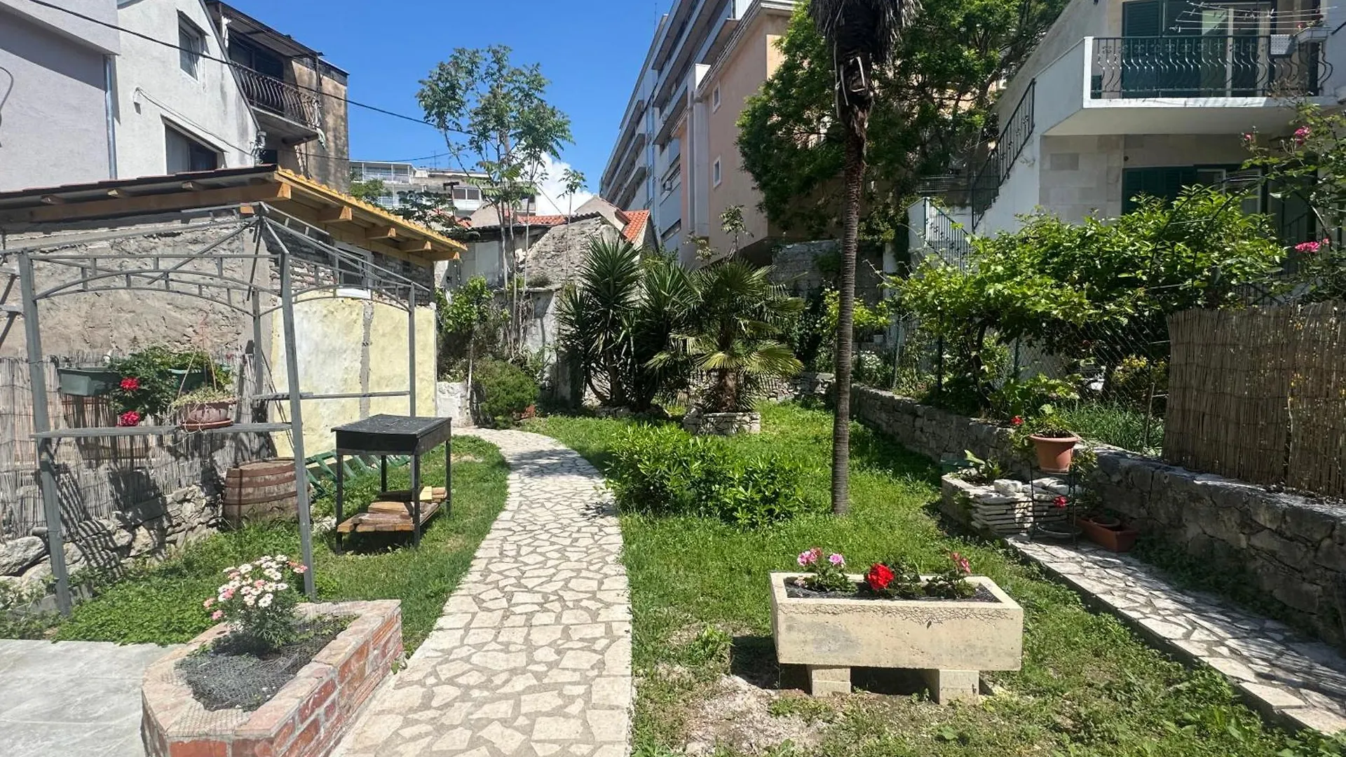Dalmata Garden Split location